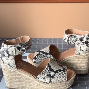 EUC Nine West Espadrille Heels Python print US Size 8M.